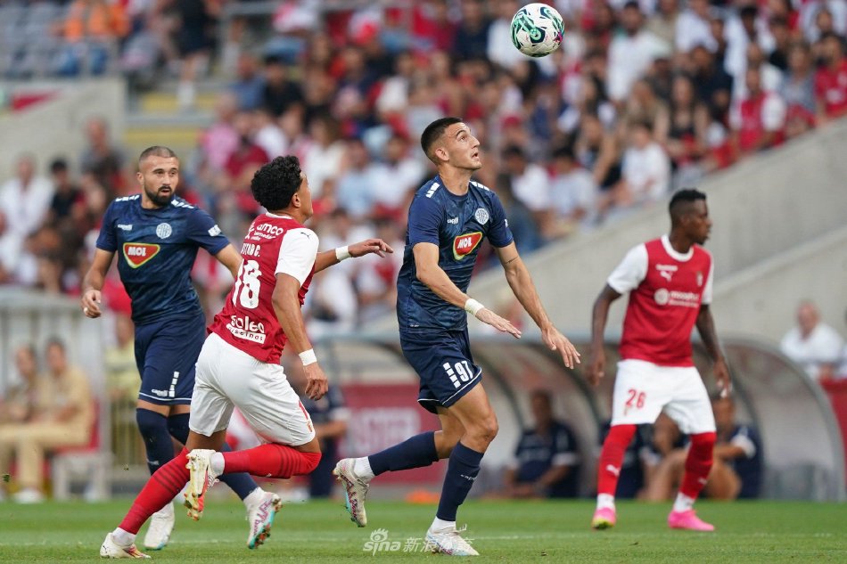 经济与竞技 经济与竞技