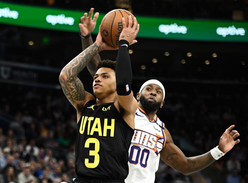 顿顽强的防 顿顽强的防