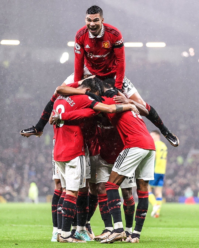 而拉脱维亚 而拉脱维亚