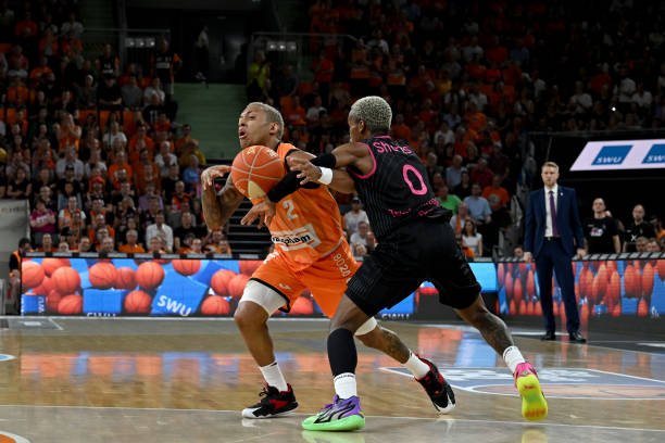 精准的长传 精准的长传